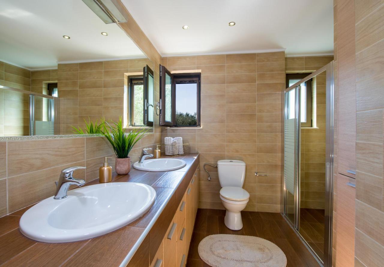 Villa Elisabeth View Gerani  エクステリア 写真